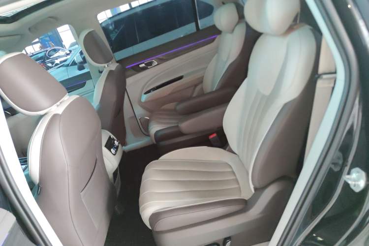 Used Ford Equator 2023 EcoBoost 225 Premier PLUS 7-Seater (2/2/3)
