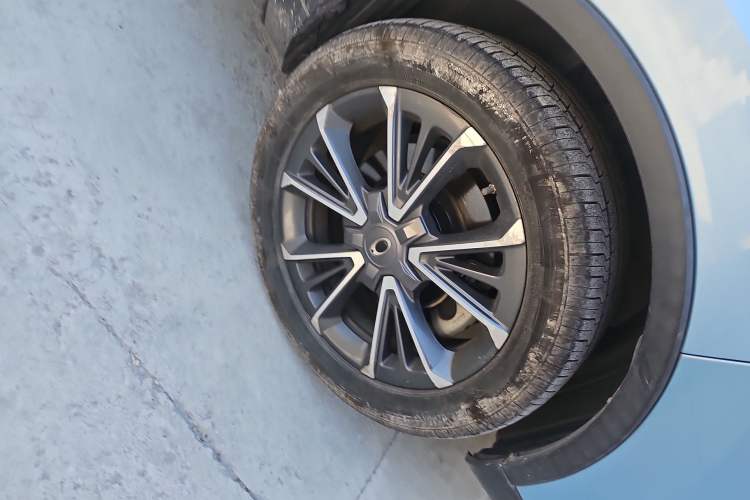 Used ORA iQ 2018 Smart Connectivity Model
