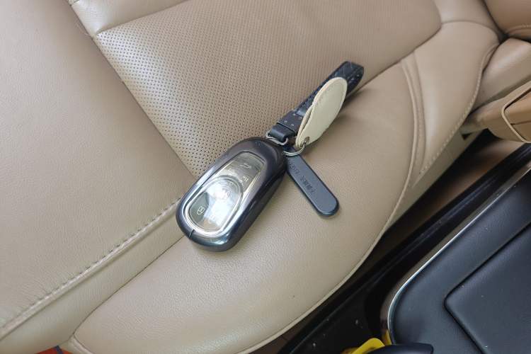 Used Buick GL8 2020 ES Land Cruiser 653T Smart Flagship Model