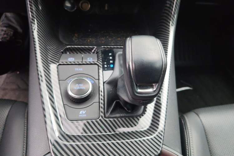 Used Toyota RAV4 2022 Dual-Engine 2.5L E-CVT Four-Wheel Drive Elite Plus Edition Gear Lever