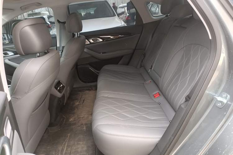 Used Geely Galaxy A7 2025 Model EM-i 150km Exploration+ Edition Interior 4