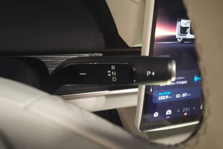 Used ONVO L60 2024 60 kWh Rear-Drive Version