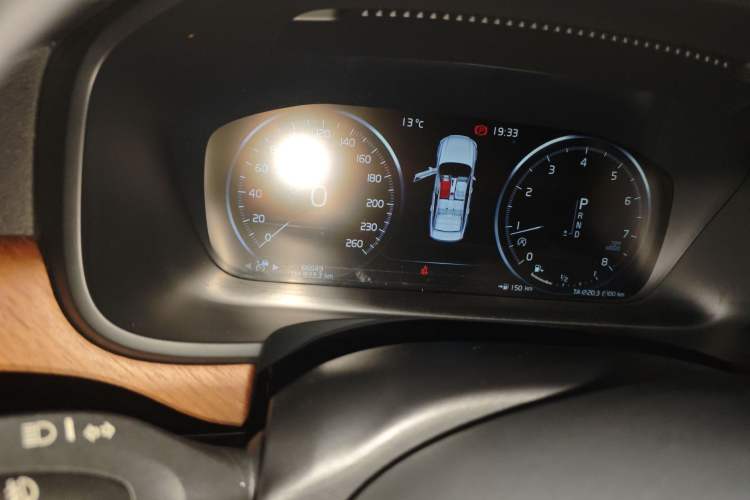 Used Volvo S90 2020 T5 Zhiyi Luxury Edition