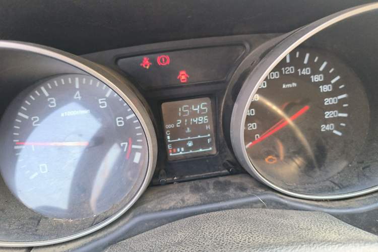 Used FAW Senya S80 2013 1.5L Manual 5-Seat Urban Fashion Edition
