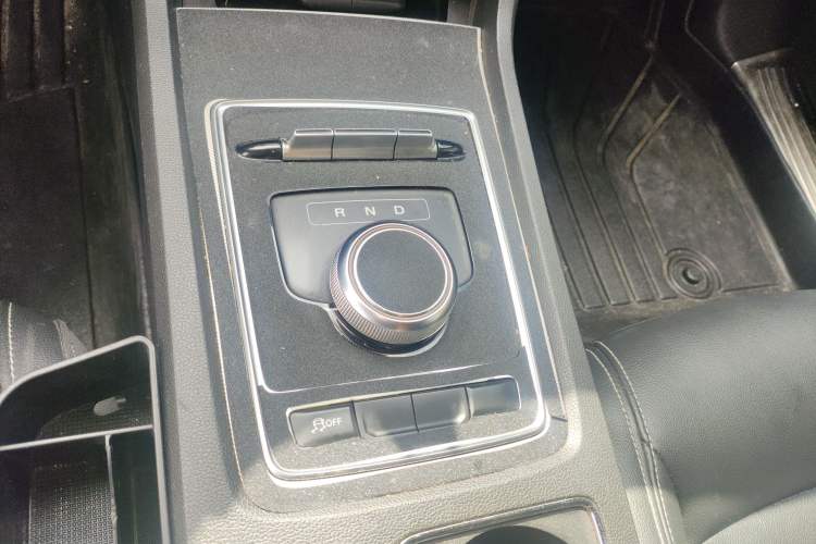 Used Roewe i6 New Energy 2017 45T Hybrid Connect & Smart Enjoyment Edition