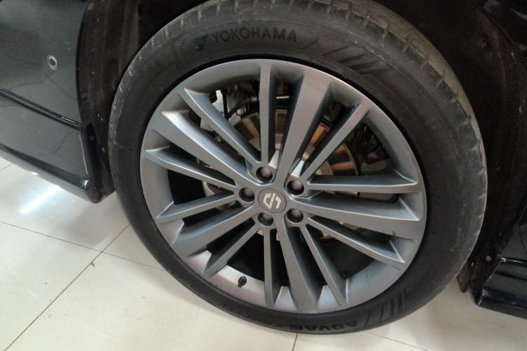 Used Leapmotor C16 2026 Extended-Range 280 LiDAR Zhizun Edition 6 Seats
