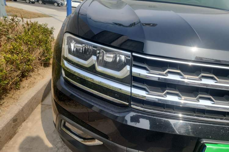 Used Volkswagen Teramont 2017 380TSI Four-Wheel Drive Luxury Edition Right Front Headlight