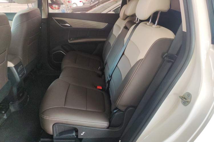 Used BYD Song MAX New Energy 2022 DM-i 105KM Flagship Model
