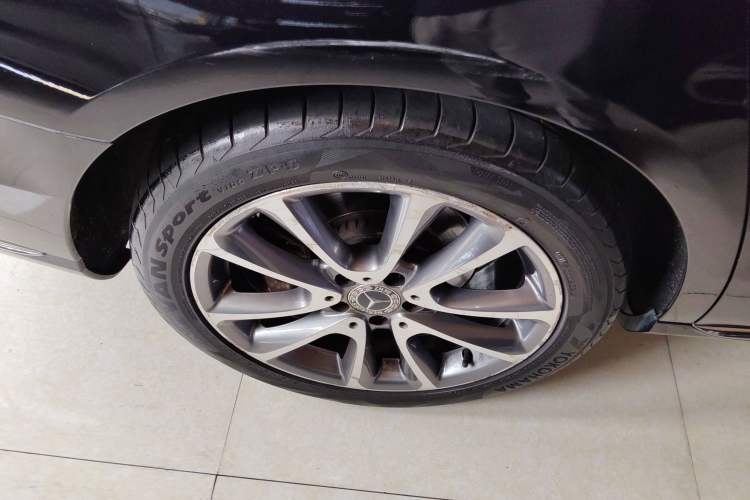 Used Mercedes-Benz E-Class 2016 E 200 L Right Rear Wheel Hub