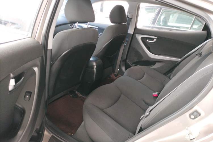 Used Hyundai Elantra (5th Generation / Langdong) 2016 1.6L Manual Luxury Model