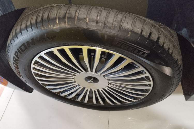 Used VOYAH Dream 2025 PHEV Four-Wheel-Drive Flagship Kunpeng Edition
