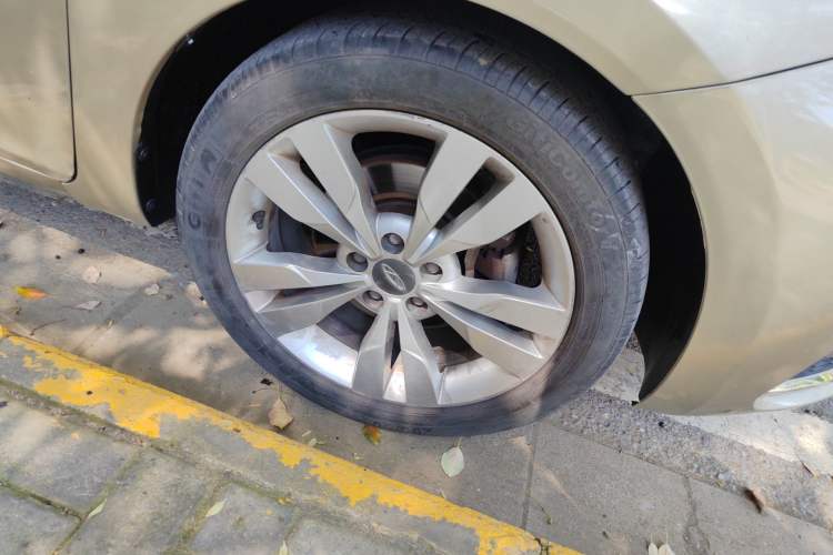 Used Chery Arrizo 5 2016 1.5L Manual Lingrui Edition Right Front Wheel Hub