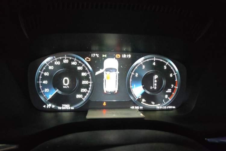 Used Volvo XC60 2019 T5 4x4 Zhiyuan Sport Edition China V Standard Instrument Cluster