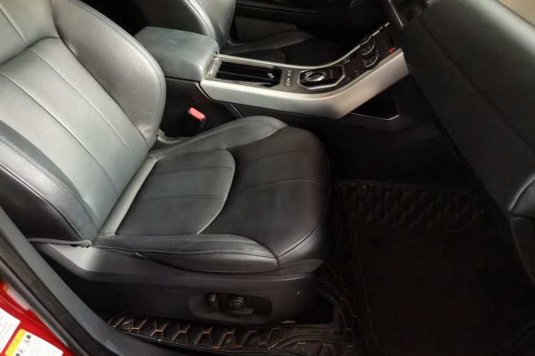 Used Land Rover Range Evoque 2018 240 PS SE Smart Brilliance Edition