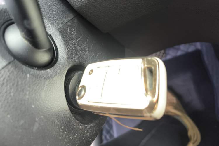 Used Volkswagen Golf Sportsvan 2016 230TSI Automatic Trend Edition Vehicle Key