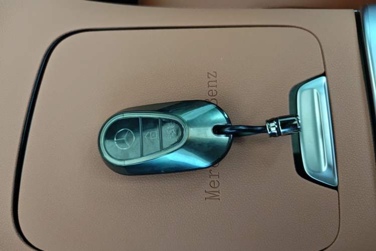 Used Mercedes-Benz GLC 2025 Refresh GLC 260 L 4MATIC Dynamic Edition Vehicle Key