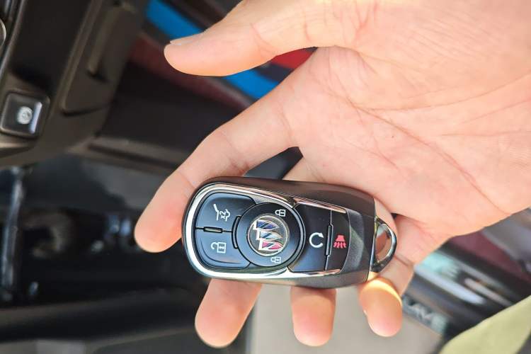 Used Buick Enclave 2022 652T Two-Wheel-Drive Prestige 7-Seater
