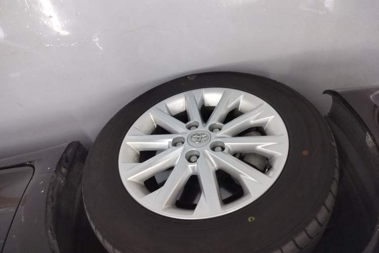 Used Toyota Camry 2016 2.0E 10th Anniversary Elite Edition