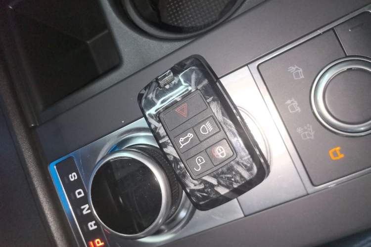 Used Land Rover Discovery 2020 2.0T 30th Anniversary Special Edition
