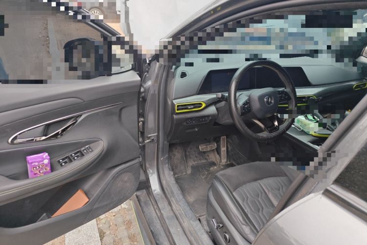 Used CHANGAN UNI-T 2021 1.5T Sport Edition Flagship Version
