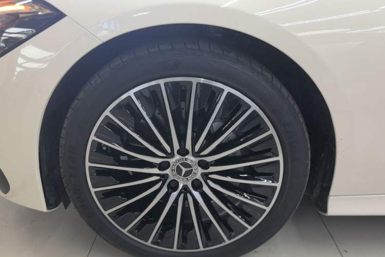 Used Mercedes-Benz CLE 2024 CLE 300 4MATIC Luxury Coupe
