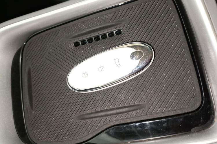 Used Dongfeng NAMMI 01 2024 430 Plus Smart+ Vehicle Key