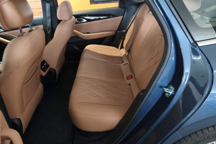 Used Geely Galaxy A7 2025 Model EM-i 150km Starship Edition Left Rear Seat