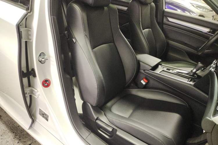 Used Honda Inspire 2022 260TURBO Elegant Edition Right Front Seat