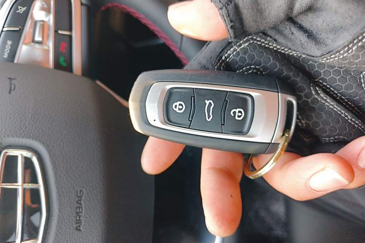 Used Geely Auto Vision X3 2021 PRO 1.5L CVT Deluxe Model