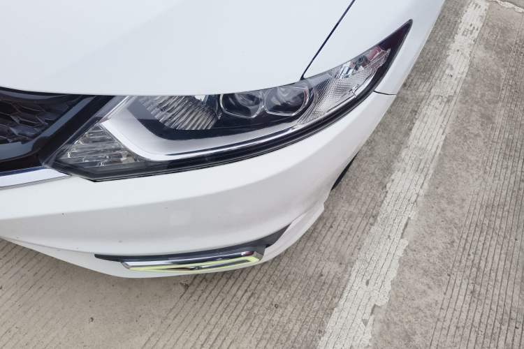 Used Honda Jade 2013 1.8L CVT Luxury Edition 5 seats Left Front Headlight