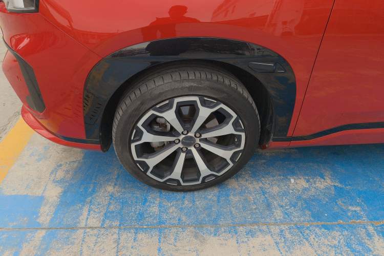 Used AION V 2024 Aion Tyrannosaurus 650 LiDAR Edition