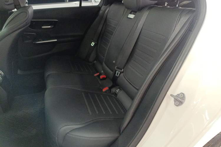 Used Mercedes-Benz C-Class New Energy 2023 Facelift C 350 eL
