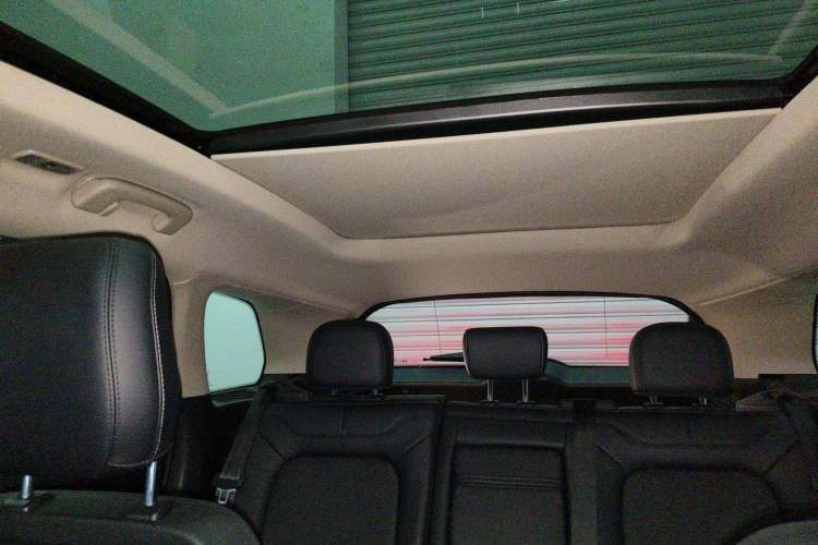 Used Lincoln Corsair 2024 2.0T Two-Wheel Drive Deluxe Edition
