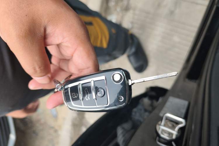 Used Audi Q7 2014 35 TFSI Sport Edition Vehicle Key