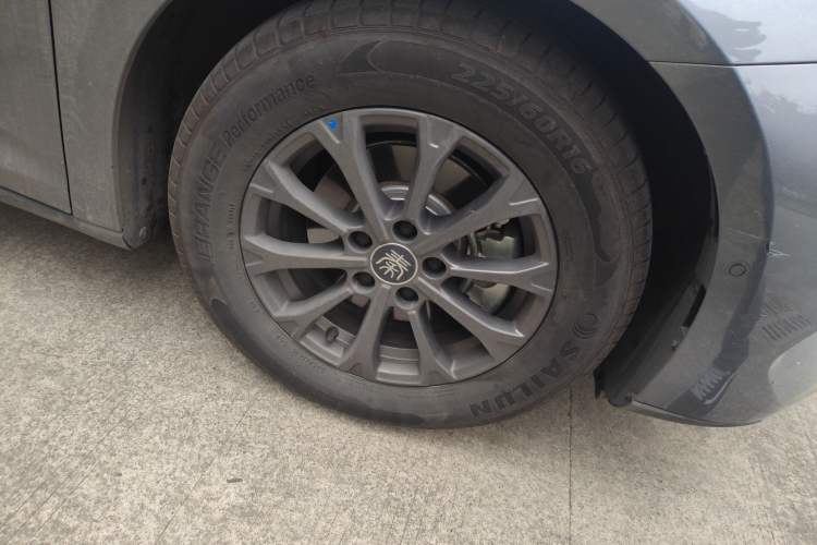 Used BYD Qin L 2025 DM-i Smart Drive 80KM Leading Model Exterior 1