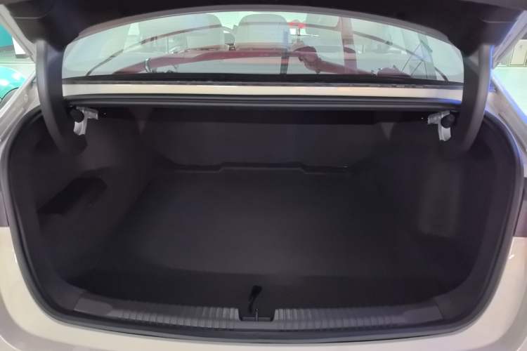 Used Roewe D7 2025 DMH 125km World Champion Excellence Edition