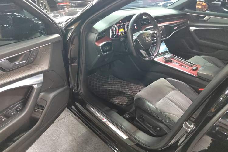 Used Audi A6L New Energy 2020 55 TFSI e quattro Driver Seat