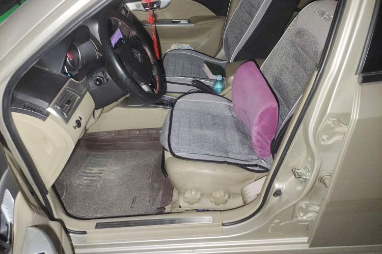 Used Buick Excelle 2013 1.5L Automatic Classic Model
