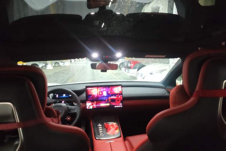 Used Xiaomi Auto SU7 2024 Rear-Drive Ultra-Long Range Advanced Pro-Level Intelligent Driving Version Headliner