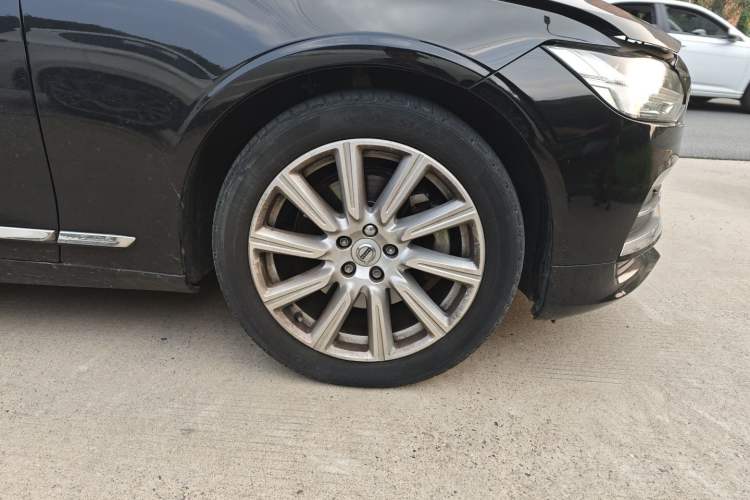 Used Volvo S90 2020 T5 Zhiyi Luxury Edition
