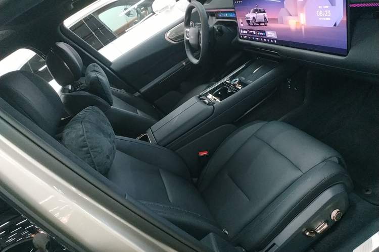 Used Lynk & Co 900 2025 1.5T Ultra