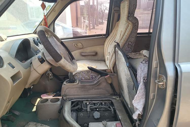 Used Dongfeng Xiaokang K17 2009 1.0L Base Version AF10-06 Left Front Seat