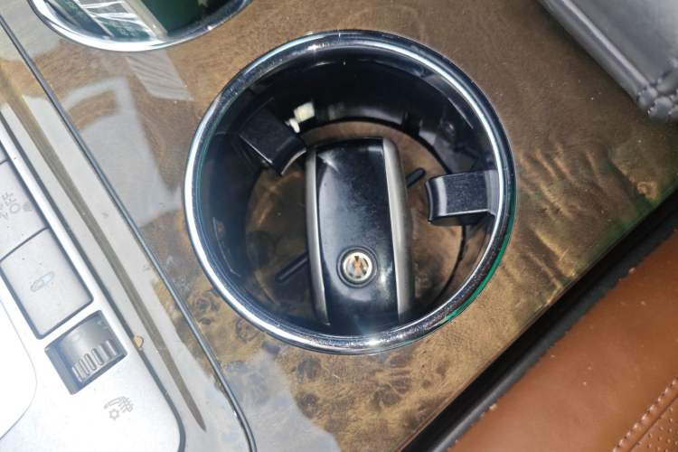 Used Volkswagen Phaeton 2012 3.6L Deluxe Custom Edition
