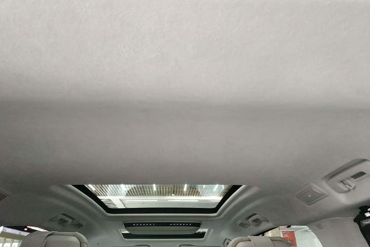 Used Buick GL8 New Energy 2024 Lu Zun Luxury Edition 7-Seater Headliner