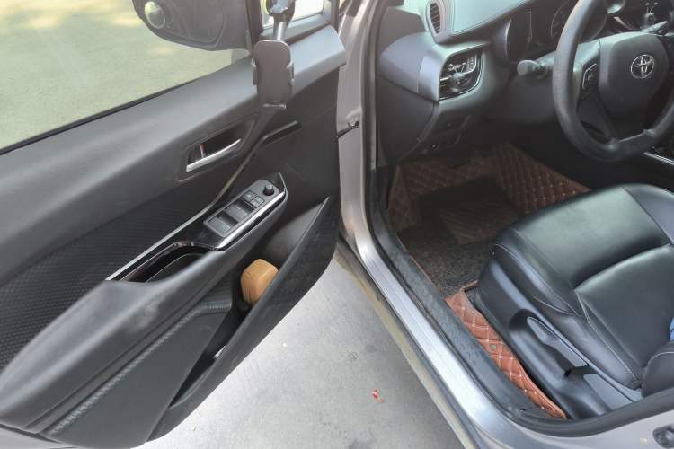 Used Toyota IZOA 2020 2.0L Yi Xiang CARE