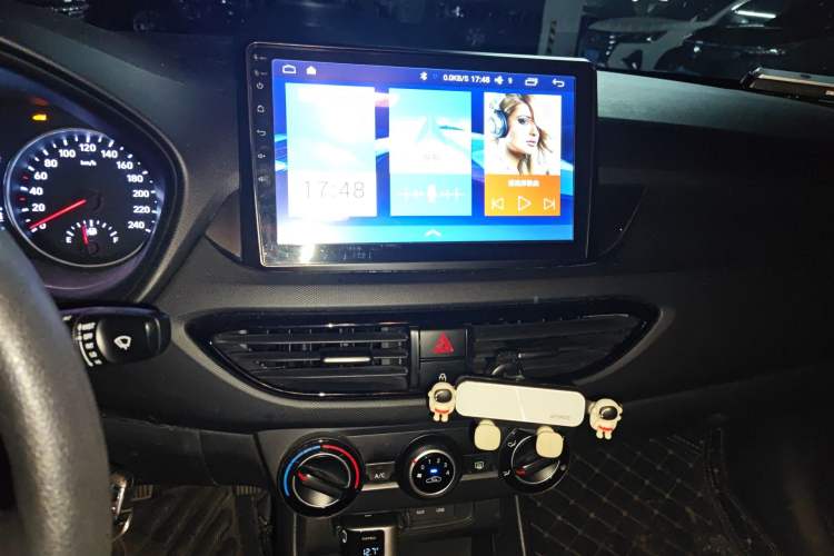 Used Hyundai Celesta 2018 1.6L Automatic GL Enjoyment Version China V Standard Audio And AC Panel