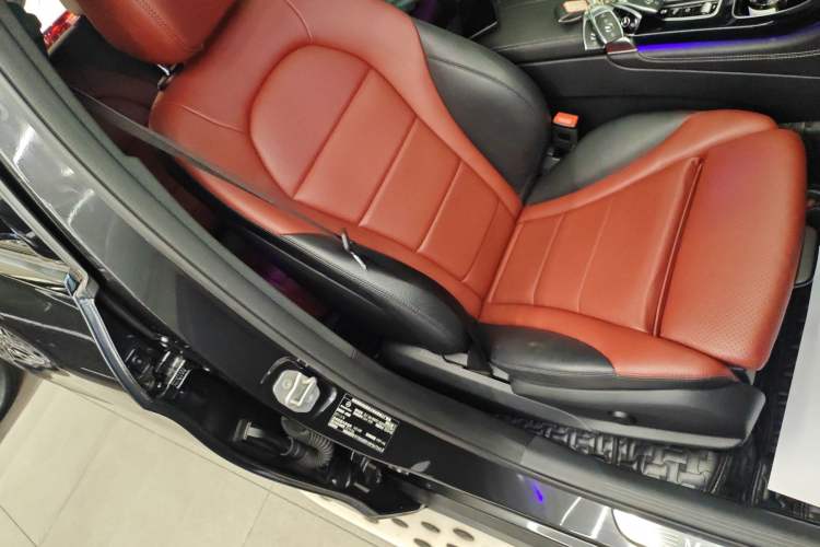 Used Mercedes-Benz GLC Coupe 2020 GLC 260 4MATIC Coupe SUV