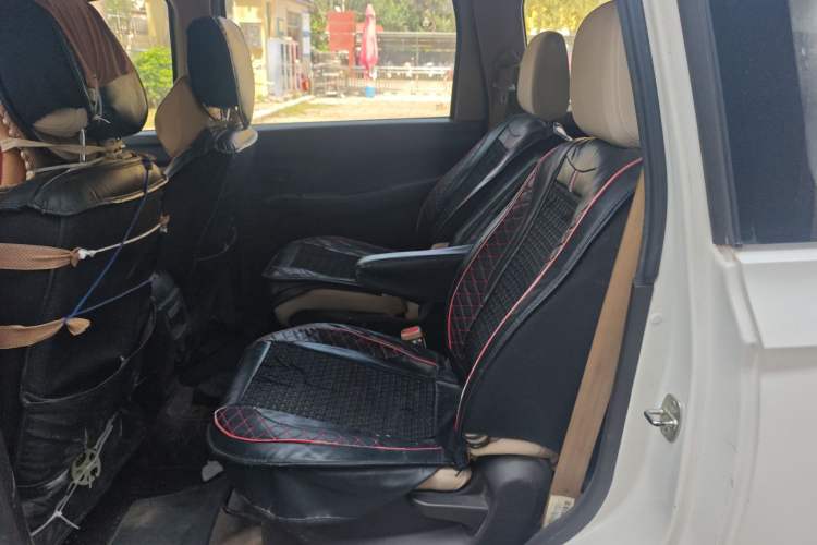 Used Wuling Hongguang 2019 1.5L S Standard Version China VI LAR
