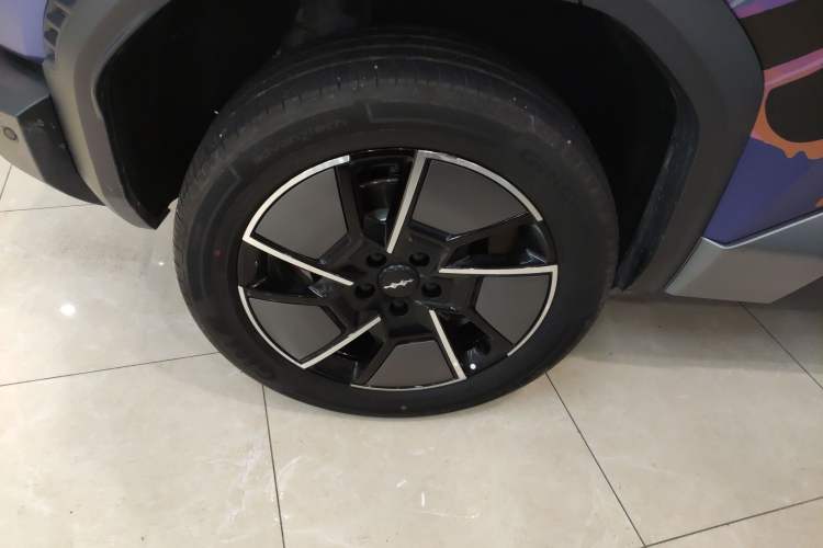 Used Formula Leopard Titanium 3 2025 501KM All-Wheel Drive Intelligent Driving Ultra Version