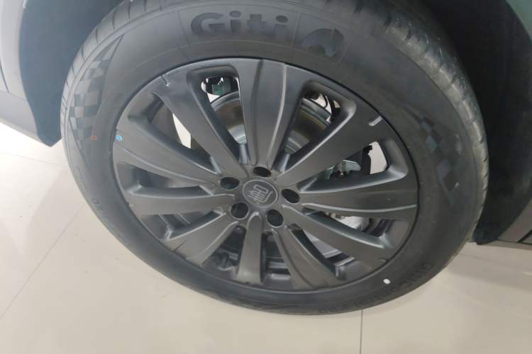 Used BYD Tang New Energy 2025 Model Smart Drive Version DM-i 175KM Prestige Version
